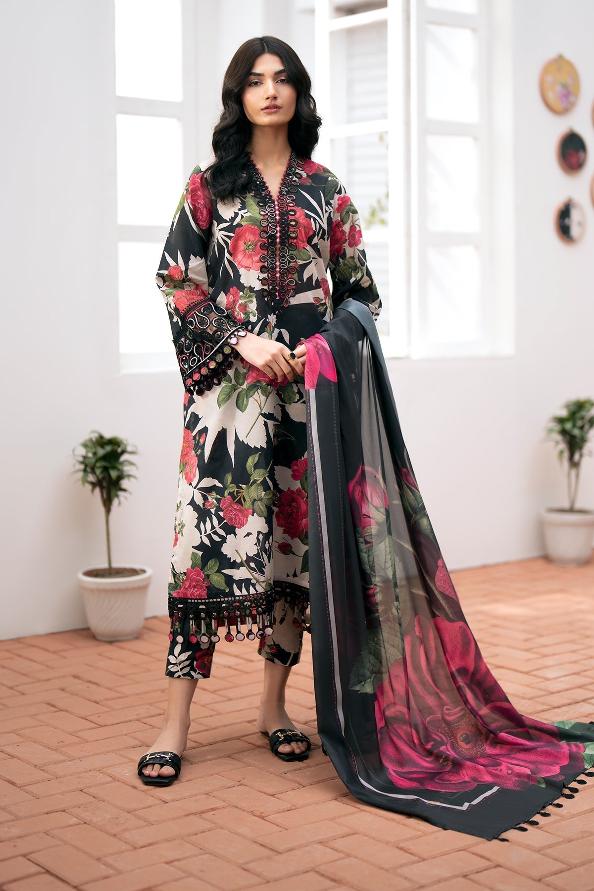 Black Bloom Karandi