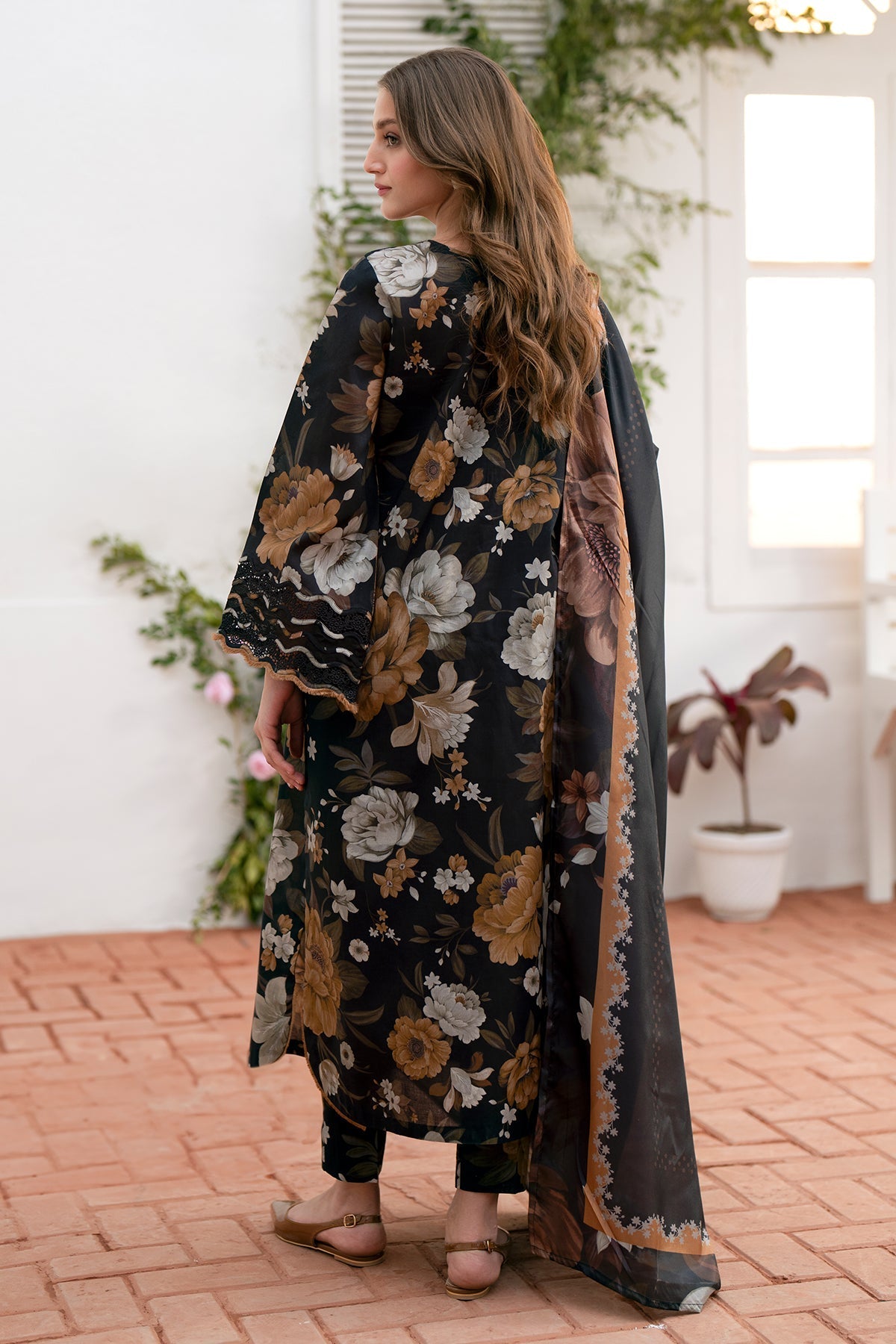 Black Bloom Karandi